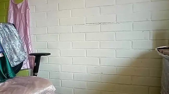 Snapshot of naughtyuki00 chatting on January 4, 2025, 7:44 pm naughtyuki00 online show from January 4, 2025, 7:44 pm