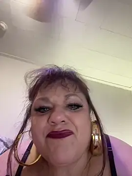 Luciouslouise72xh online show from November 28, 2025, 11:49 pm