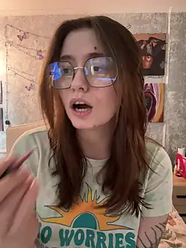 Snapshot of Sabrina_shells chatting on March 4, 2026, 9:39 am Sabrina shells online show from March 4, 2026, 9:39 am