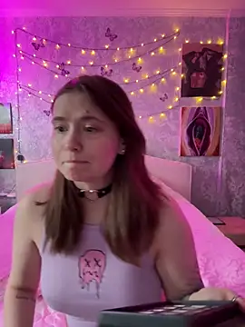 Snapshot of Sabrina_shells chatting on February 5, 2026, 8:32 am Sabrina shells online show from February 5, 2026, 8:32 am