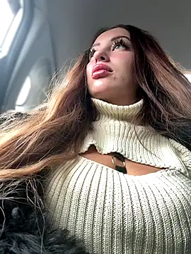 Snapshot of AndreaMood chatting on September 30, 2025, 2:50 am AndreaMood online show from September 30, 2025, 2:50 am