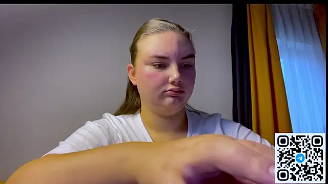 Snapshot of Dreamyblushfairy chatting on July 27, 2026, 2:46 pm Dreamyblushfairy online show from July 27, 2026, 2:46 pm