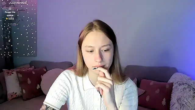 Snapshot of Haley_Vixen chatting on May 12, 2026, 8:10 am Haley Vixen online show from May 12, 2026, 8:10 am