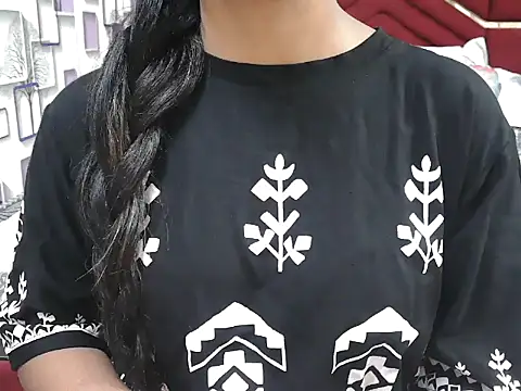 Somiya87 online show from December 4, 2025, 6:51 pm