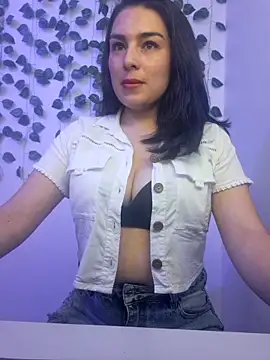 VictoriaMolina online show from May 19, 2026, 12:37 am