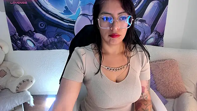 Snapshot of Irene_Grey20 chatting on September 30, 2025, 1:44 am Irene Grey20 online show from September 30, 2025, 1:44 am