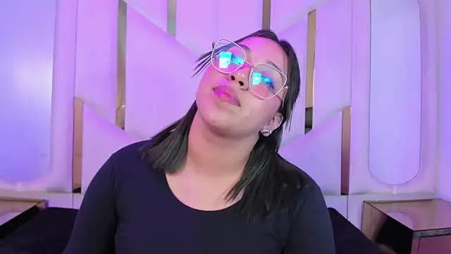 Snapshot of IsabellRodriguez18 chatting on April 11, 2026, 7:45 am IsabellRodriguez18 online show from April 11, 2026, 7:45 am