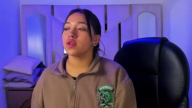 Snapshot of IsabellRodriguez18 chatting on March 7, 2026, 4:08 am IsabellRodriguez18 online show from March 7, 2026, 4:08 am