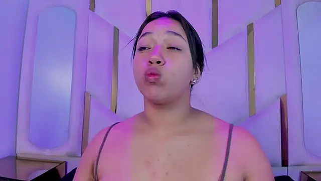 Snapshot of IsabellRodriguez18 chatting on April 12, 2026, 3:54 am IsabellRodriguez18 online show from April 12, 2026, 3:54 am