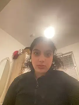 fayfay2002 online show from December 26, 2024, 7:27 pm