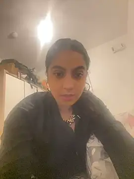 fayfay2002 online show from December 24, 2024, 8:38 pm