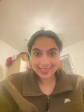 fayfay2002 online show from December 31, 2024, 5:07 pm