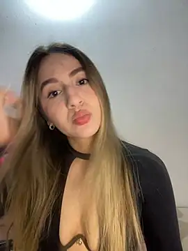 Snapshot of kissa_16 chatting on February 7, 2026, 5:37 am kissa 16 online show from February 7, 2026, 5:37 am