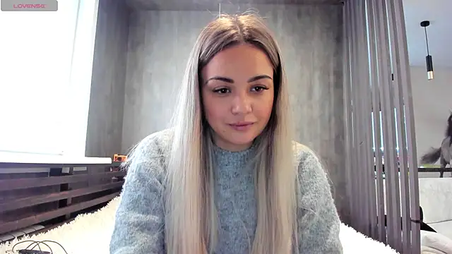 Mia   murrr online show from November 8, 2025, 5:11 am