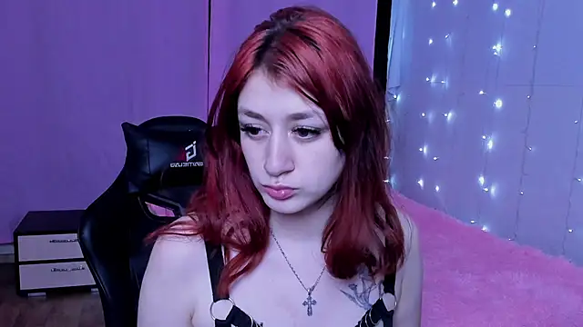 Lola HEAVEN  online show from January 27, 2025, 5:15 pm