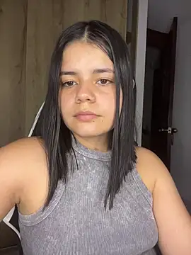 pretty angela1 online show from November 30, 2025, 4:57 am