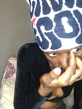 xxSexyTalia28 online show from April 13, 2026, 5:50 pm