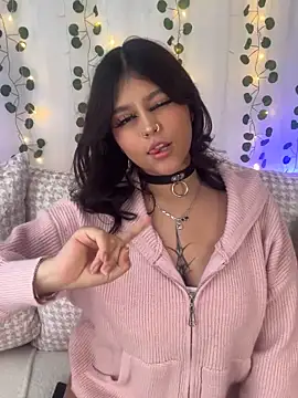 Snapshot of kath_kitty chatting on April 15, 2026, 10:10 pm kath kitty online show from April 15, 2026, 10:10 pm