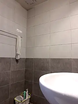 Snapshot of Lee0613 chatting on September 28, 2025, 4:30 am Lee0613 online show from September 28, 2025, 4:30 am