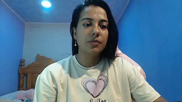 Coral0403 online show from October 29, 2025, 8:41 pm