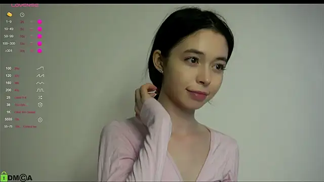 LittleOriana online show from February 25, 2026, 4:01 am