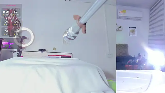 Maria Jones  online show from November 22, 2025, 1:37 am