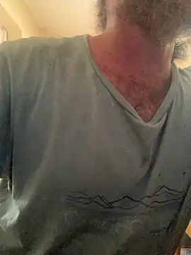 poesnuus999 online show from December 25, 2024, 8:40 am