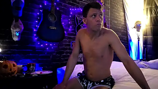 hotemberly jake online show from October 5, 2025, 2:46 am