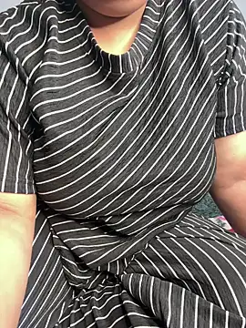 Snapshot of tanvihot2 chatting on September 11, 2025, 4:07 pm tanvihot2 online show from September 11, 2025, 4:07 pm