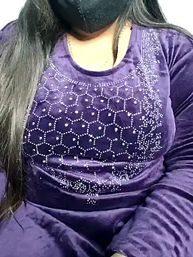 Snapshot of tanvihot2 chatting on November 26, 2025, 4:23 am tanvihot2 online show from November 26, 2025, 4:23 am