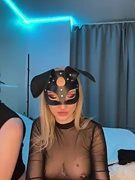 SOFYandMIKE online show from April 15, 2026, 7:07 pm