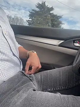 Snapshot of MrLatinKing chatting on December 26, 2024, 5:19 pm MrLatinKing online show from December 26, 2024, 5:19 pm