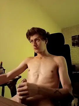 HalloMarcy online show from September 14, 2025, 9:15 pm