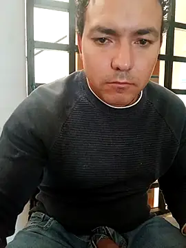 Snapshot of chinoxxx chatting on December 20, 2025, 7:39 pm chinoxxx online show from December 20, 2025, 7:39 pm