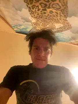 Snapshot of 87Mac87 chatting on November 29, 2025, 6:24 am 87Mac87 online show from November 29, 2025, 6:24 am