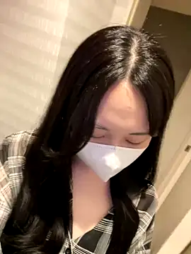 Snapshot of mina_0207 chatting on October 2, 2025, 3:48 pm mina 0207 online show from October 2, 2025, 3:48 pm