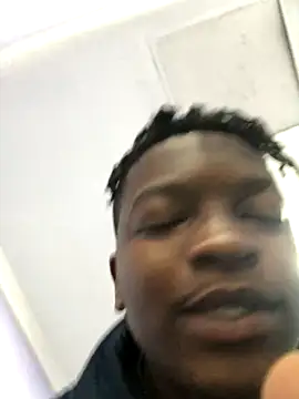 Snapshot of Redfucks333 chatting on November 17, 2025, 2:32 pm Redfucks333 online show from November 17, 2025, 2:32 pm