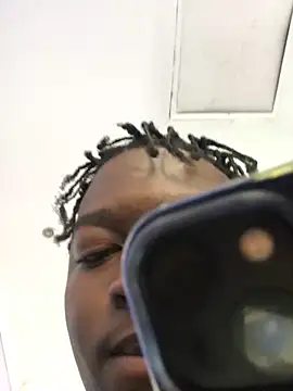 Snapshot of Redfucks333 chatting on December 3, 2025, 11:20 am Redfucks333 online show from December 3, 2025, 11:20 am