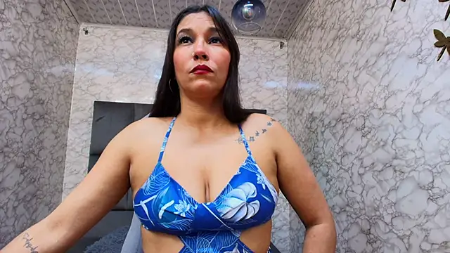 Lorena watson online show from November 13, 2025, 4:27 am