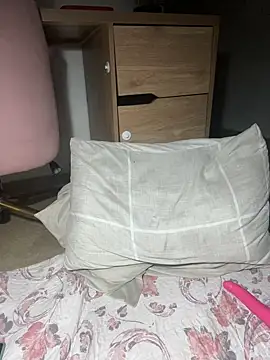 Ninabrunette18 online show from March 10, 2025, 6:34 pm