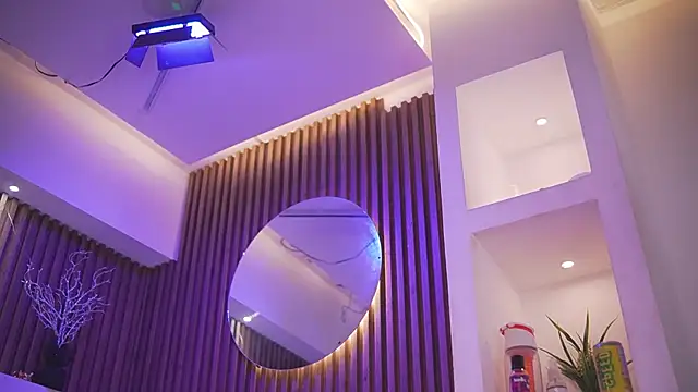 Camila dupont online show from April 11, 2026, 7:45 am