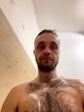 Snapshot of tomasek28 chatting on January 5, 2026, 8:23 pm tomasek28 online show from January 5, 2026, 8:23 pm