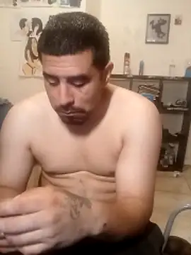 Snapshot of k1oudE chatting on November 7, 2025, 4:06 am k1oudE online show from November 7, 2025, 4:06 am