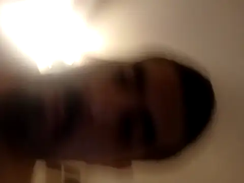 Snapshot of k1oudE chatting on November 17, 2025, 5:11 am k1oudE online show from November 17, 2025, 5:11 am