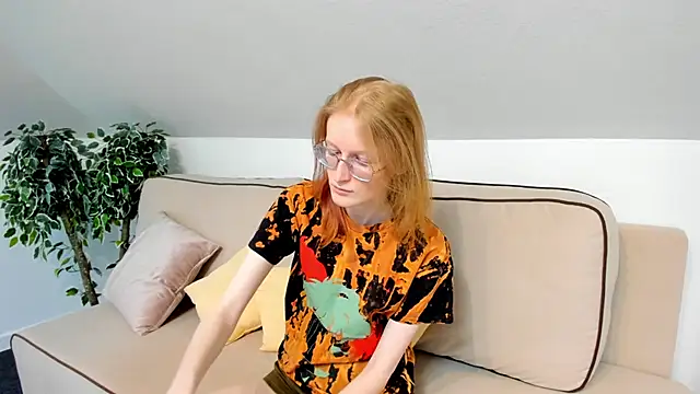 Snapshot of ElizabethHarpper chatting on February 11, 2025, 8:05 am ElizabethHarpper online show from February 11, 2025, 8:05 am