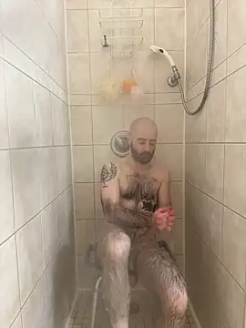 Snapshot of Faded-Solo chatting on October 26, 2025, 5:57 pm Faded-Solo online show from October 26, 2025, 5:57 pm