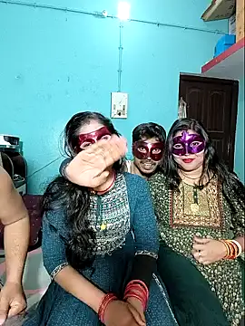 Snapshot of Hot_muskaan chatting on March 21, 2025, 6:18 pm Hot muskaan online show from March 21, 2025, 6:18 pm