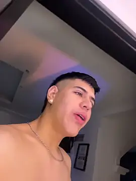 Snapshot of Angel_Khouri chatting on October 25, 2025, 4:11 am Angel Khouri online show from October 25, 2025, 4:11 am