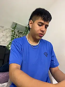 Snapshot of Angel_Khouri chatting on January 6, 2026, 4:16 am Angel Khouri online show from January 6, 2026, 4:16 am