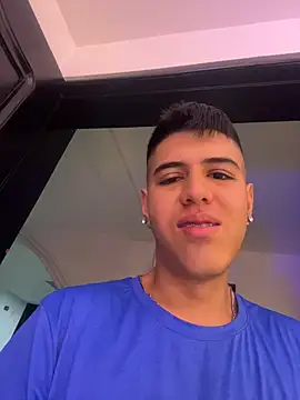 Snapshot of Angel_Khouri chatting on November 21, 2025, 6:56 am Angel Khouri online show from November 21, 2025, 6:56 am